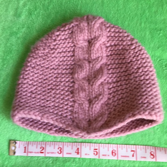 Handmade knitted hat - Picture 4 of 5